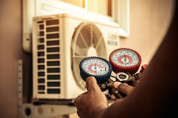 Professional Hvac technician working in Tahoe City, CA